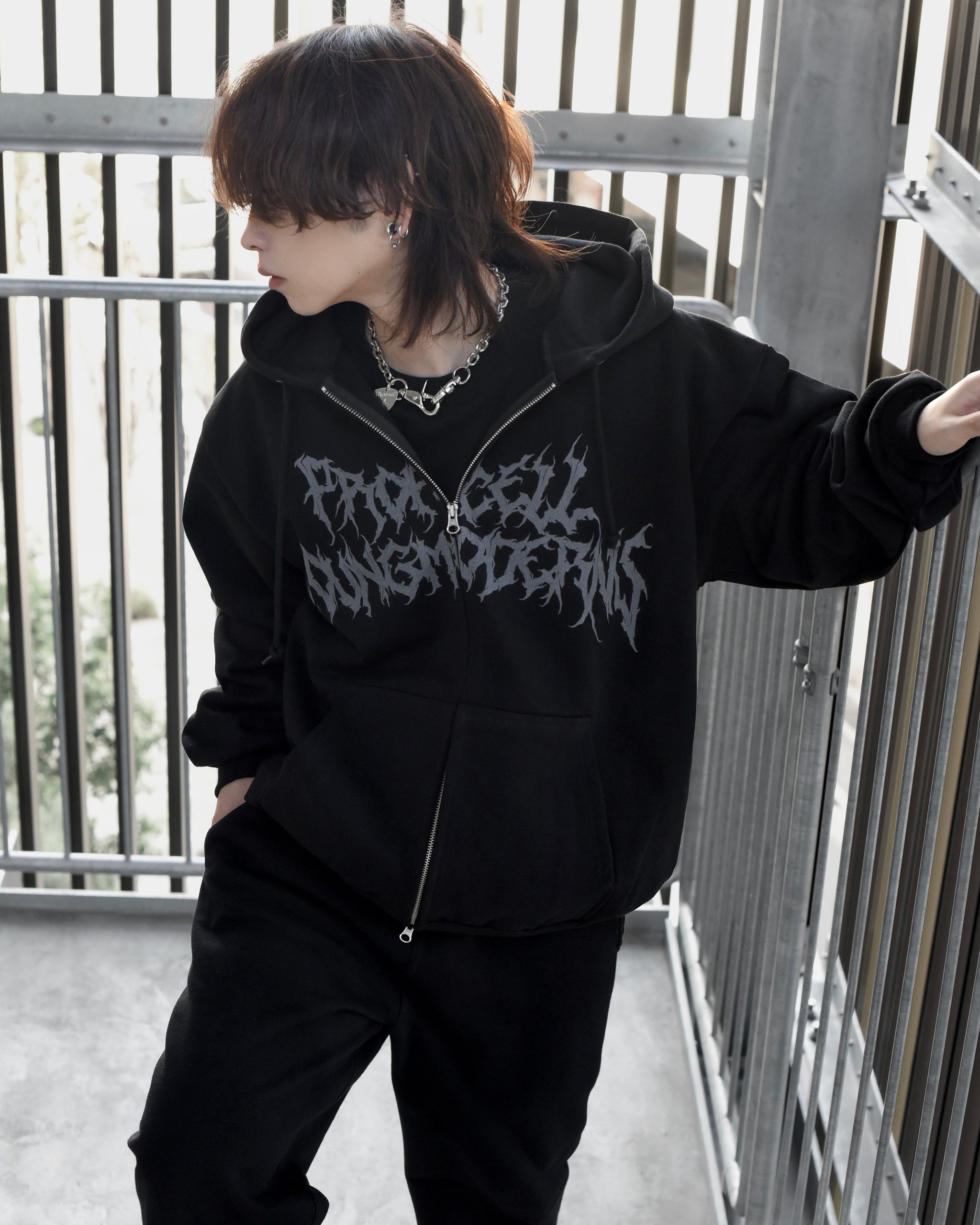 Metal Logo Zip Hoodie【パーカー】ブラック – PROPCELL