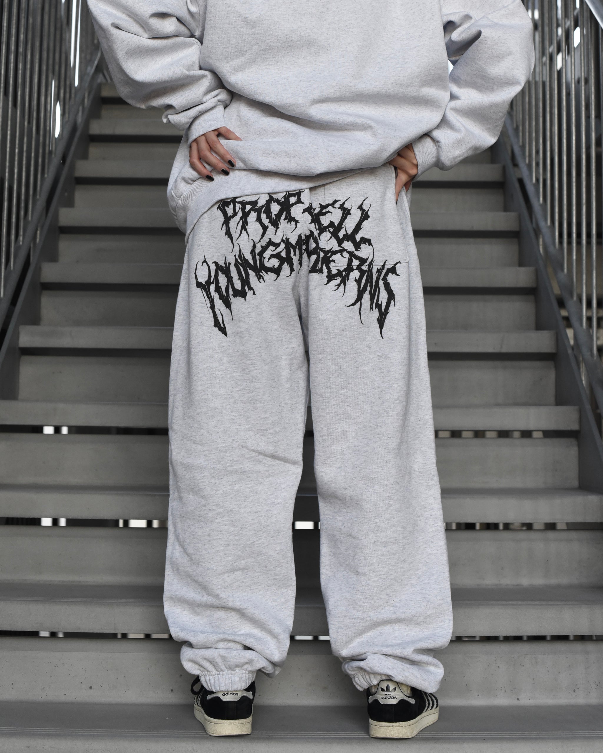 Metal Logo Sweat Pants【パンツ】グレー – PROPCELL